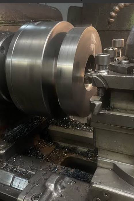 Виконуємо токарні та фрезерні роботи