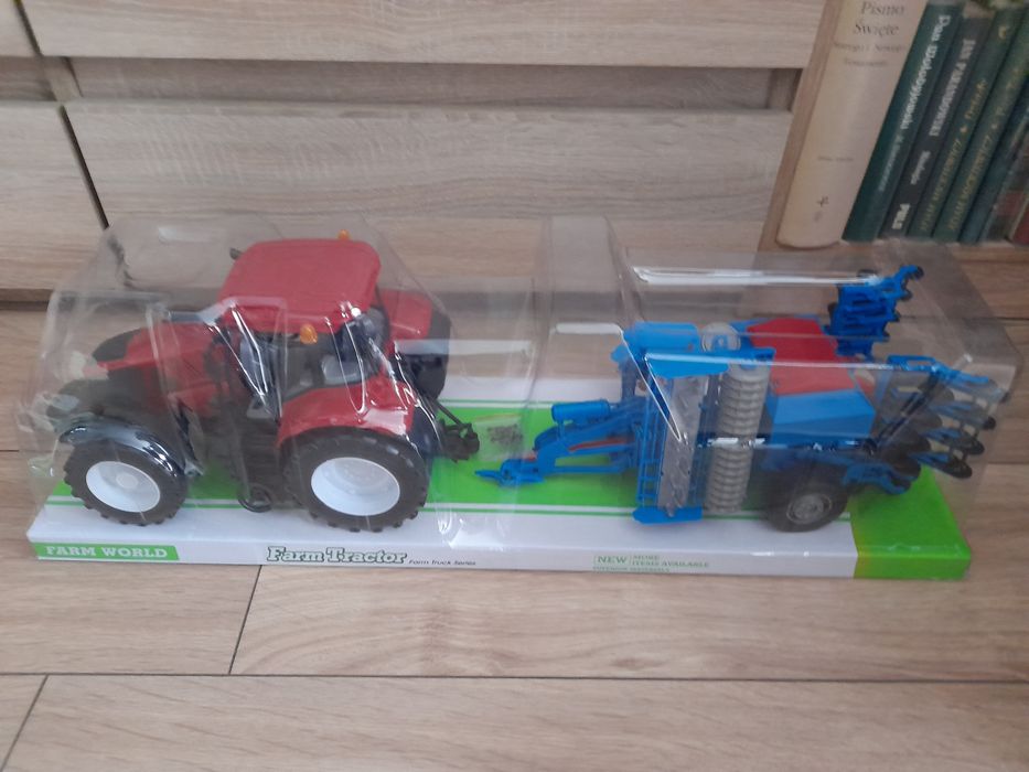 Bardzo  duży traktor