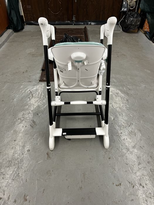 Столик для кормления