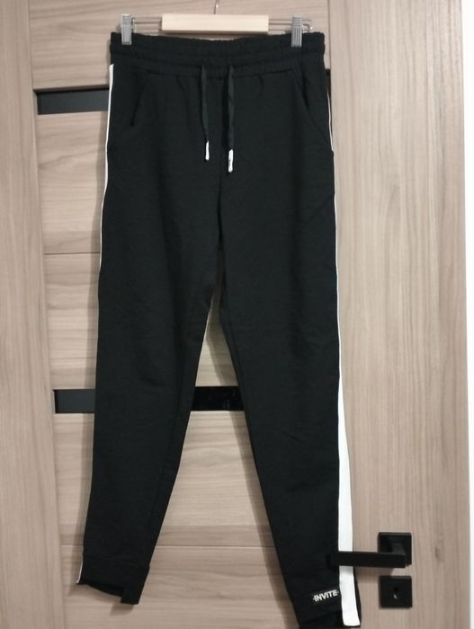 Sprzedam czarne spodnie
