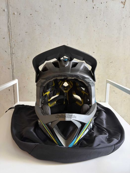 Capacete integral bicicleta Troy Lee Designs com saco