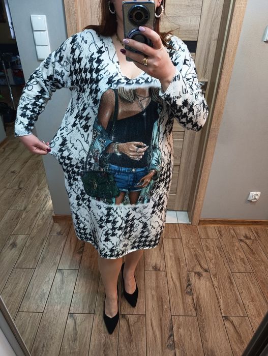 Sweterkowa sukienka rozmiar 44/46