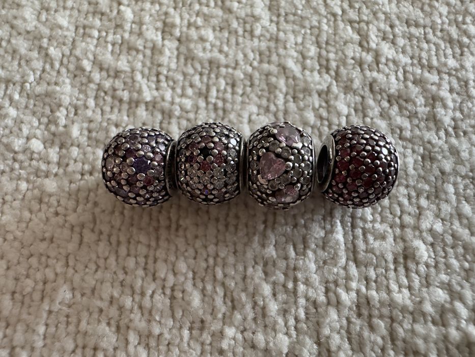 Pandora oryginalne charmsy pave