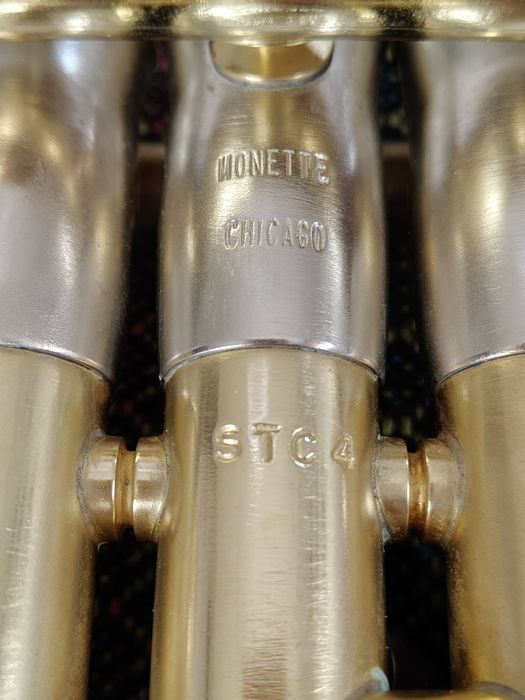 Trąbka Monette STC-4
