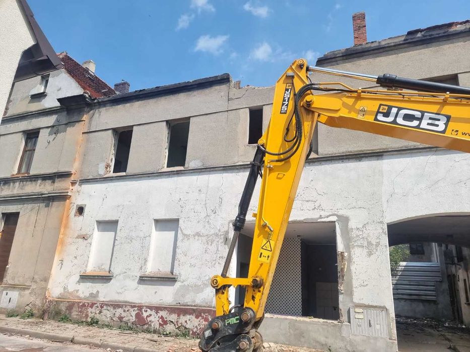 Wyburzenia, rozbiórki, usługi kruszenia