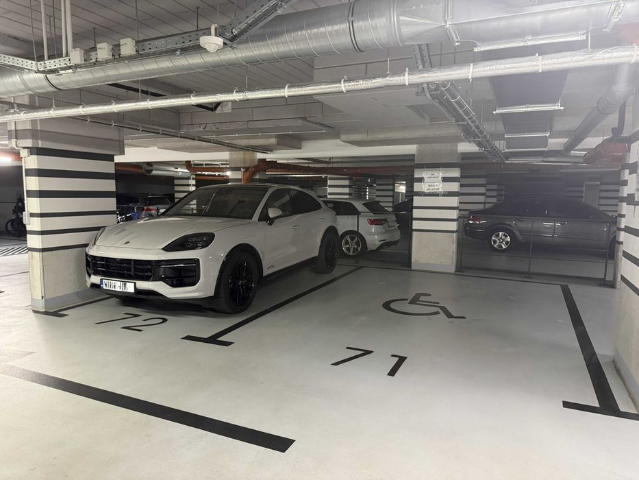Miejsce garażowe w parkingu podziemnym ( Żoliborz Artystyczny ) ul. Hubnera - Warszawa