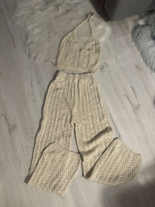 Beżowy ażurowy komplet wakacyjny