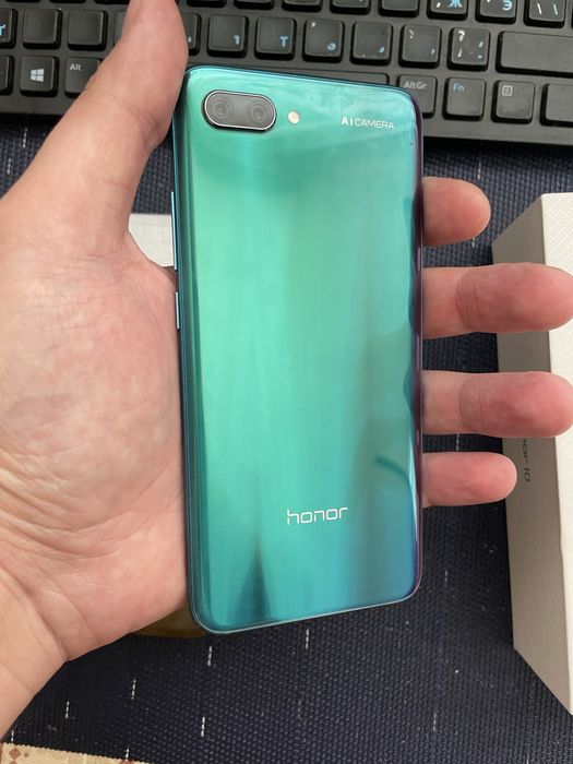 Huawei Honor 10 (6/128, комплект)