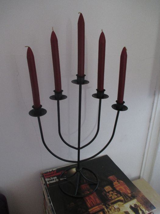 Castiçal // Candelabro antigo de ferro para cinco velas + oferta das 5