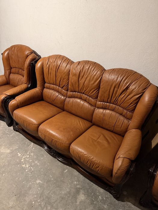 Conjunto Sofás em pele