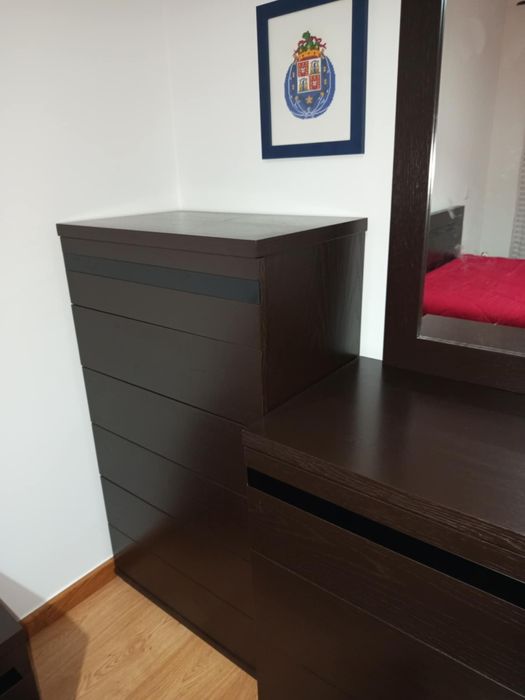 Quarto completo em bom estado