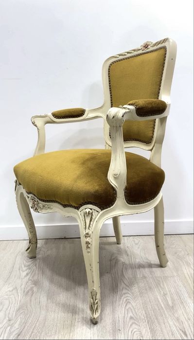 Antigo cadeirão / bergère.