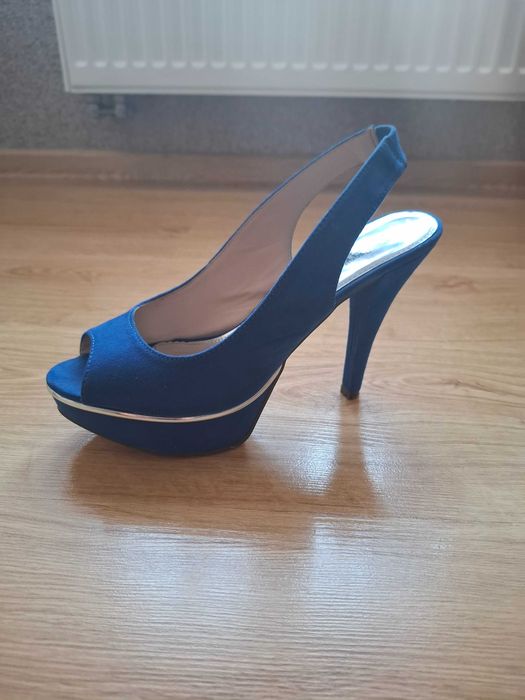 Sandały eleganckie na szpilce i koturnie