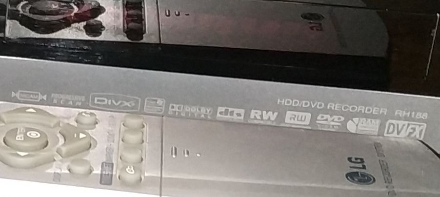 z VHS na DVD Nagrywarka z dyskiem twardym LG RH188