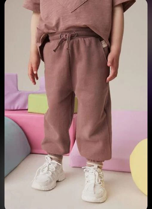 Дитячий костюмчик next