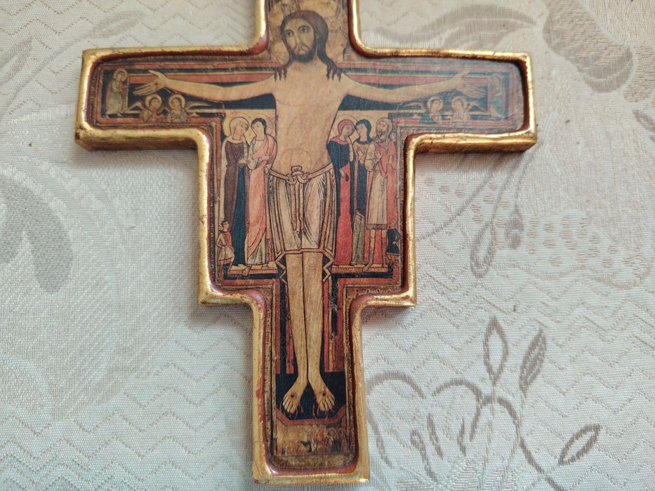 Quadro Religioso em Forma de Cruz