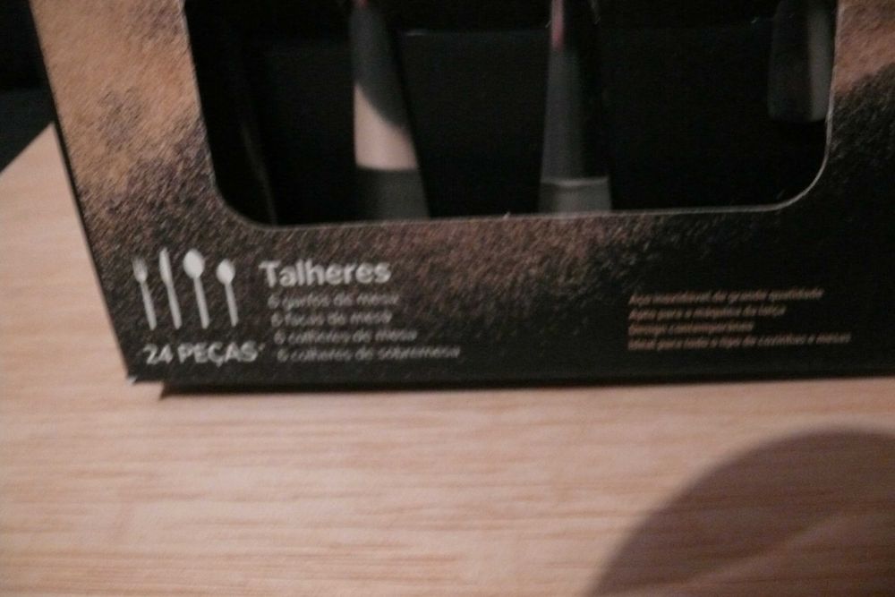 Faqueiro 24 peças - Aço inoxidável