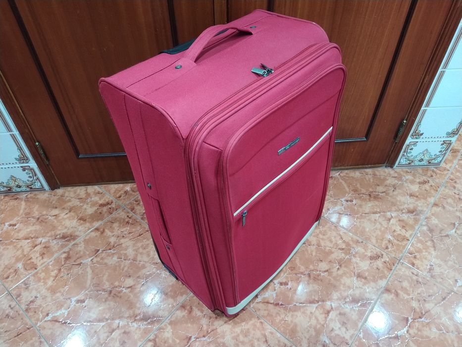 Mala malas de porão até 23 kg viagem casa quarto apartamento vivenda.