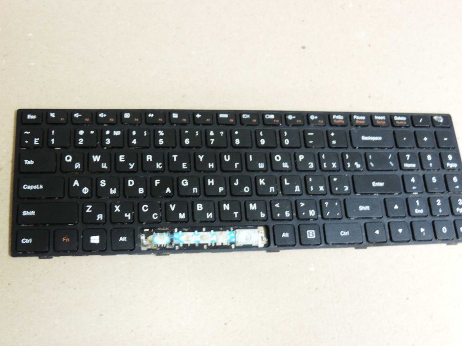 Клавиатура на ноутбук  Lenovo