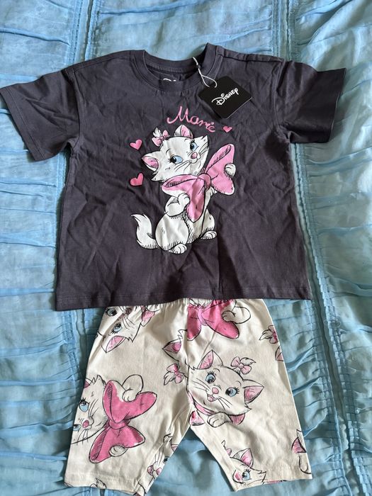 Костюм( футболка , шорти, бриджы) sinsay 110см, Disney