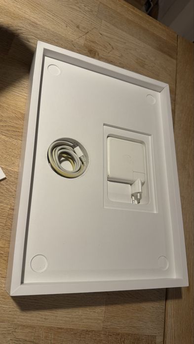 MacBook Pro 16” (2019) i9 16GB RAM