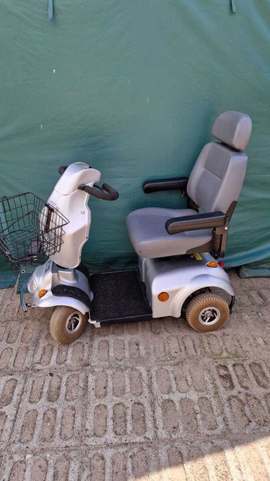 Skuter wózek inwalidzki elektryczny dla seniorów KOSZYK Dietz Agin