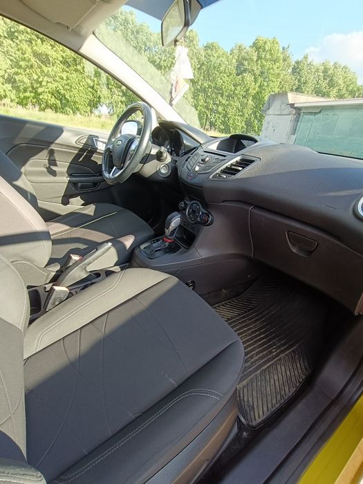 Продам свою Ford Fiesta