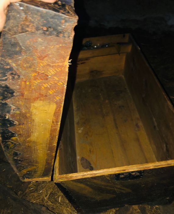 Antyk duza zabytkowa skrzynia 130x 65 x 60 cm kufer rzezbiony