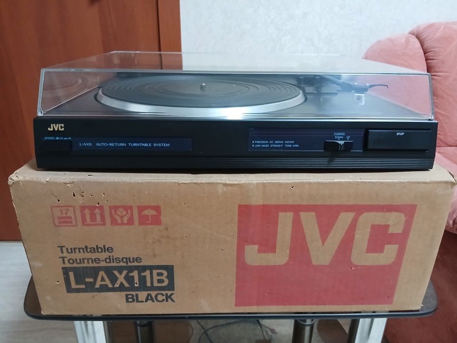 Програвач вінілу JVC L-AX11