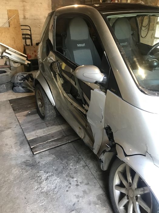 Автомобіль Smart fortwo після ДТП