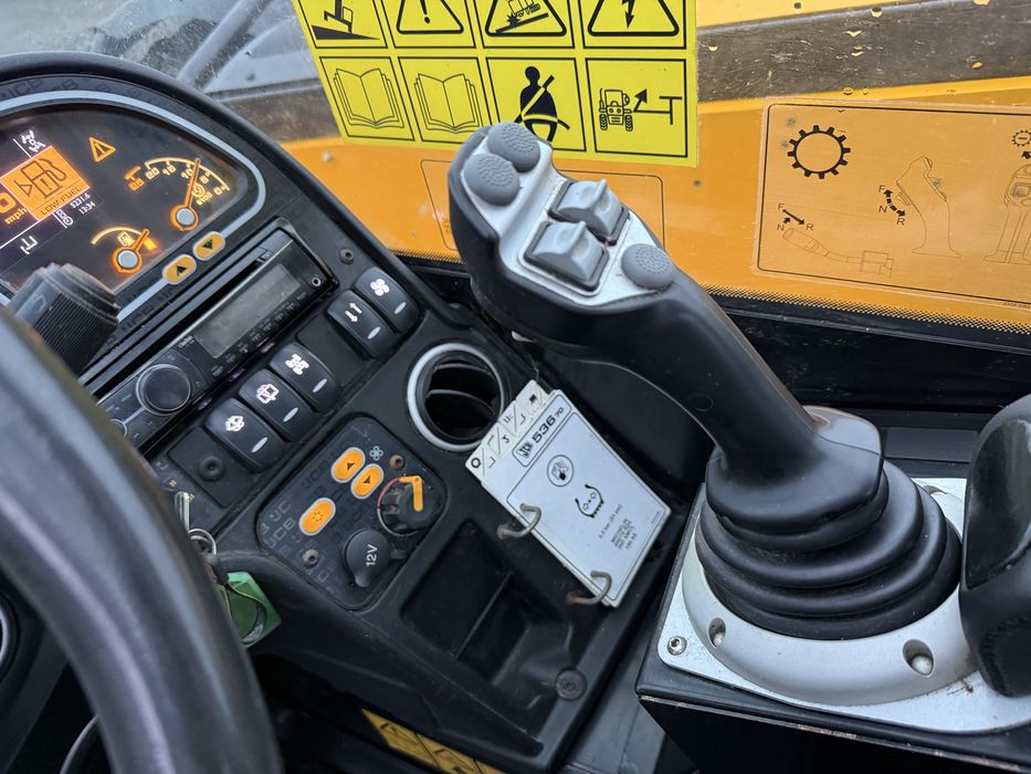 JCB 536-70 AGRI Super 2015р погрущик manitou