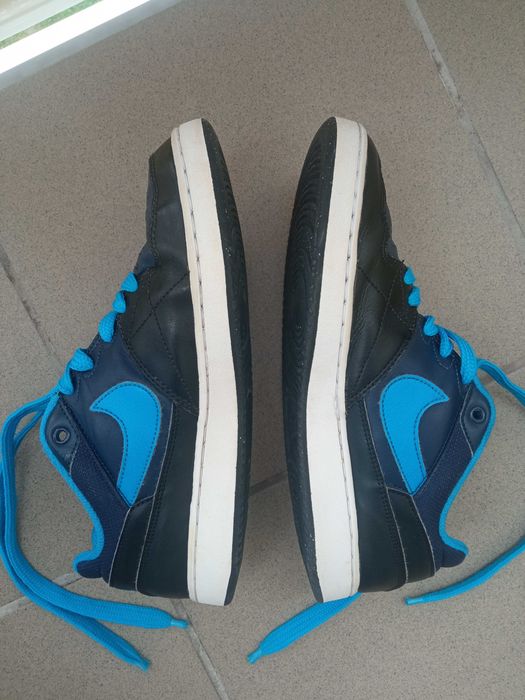 Buty NIKE PRIORITY LOW GS rozmiar 39 unisex