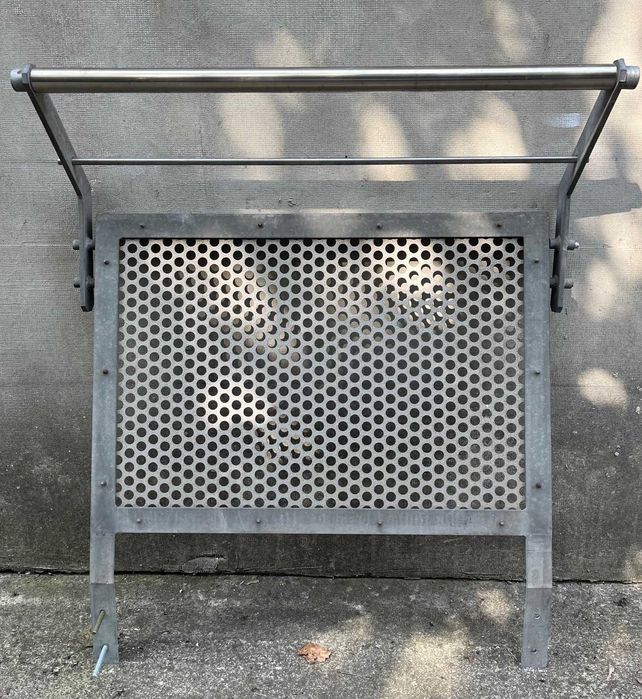 Barierka metalowa w ilości 12 metrów ocynk