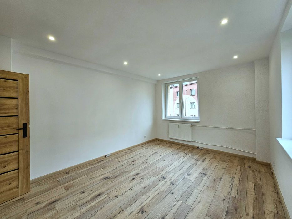 Samo CENTRUM Rybnika M4 54m - po remoncie - NOWA kuchnia z AGD - Widok 6