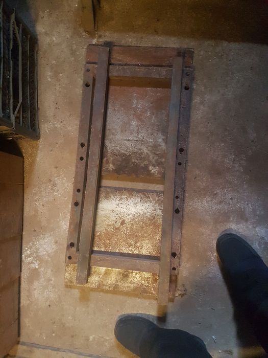 Продам    Стол для стругального станка