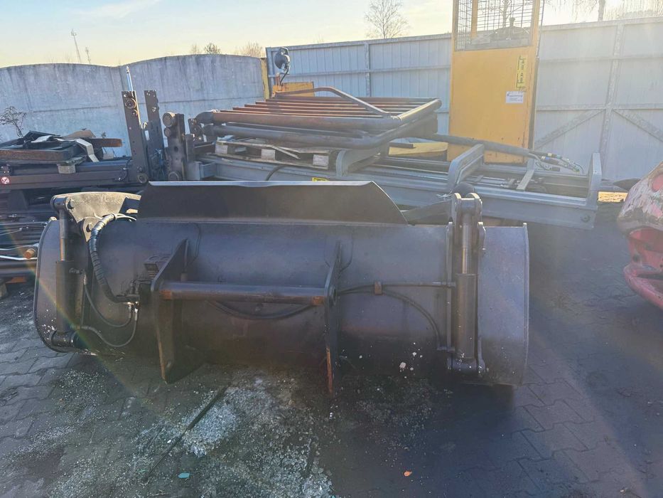 łyżka krokodyl szczeka ładowarka teleskopowa MANITOU oryginał 780kg