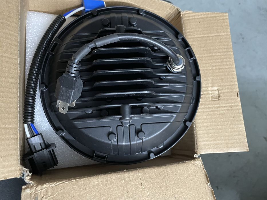 Farol mota Led 17/18cm