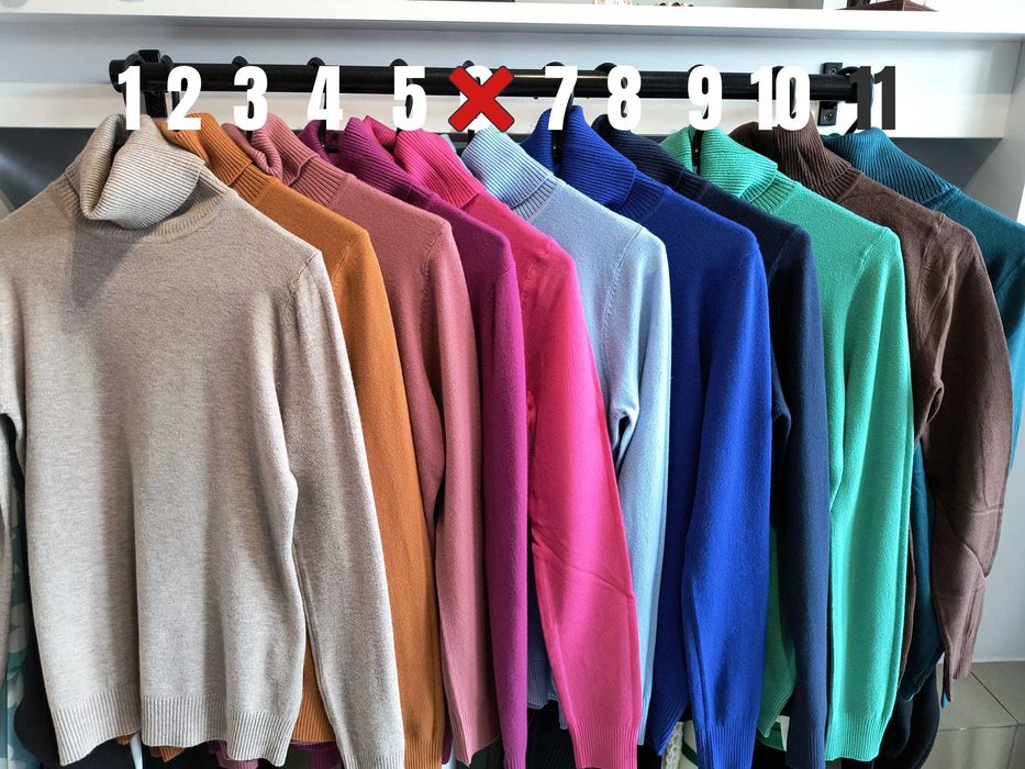 -> Sweter damski z golfem EVELIN – mix kolorów | uniwersalny