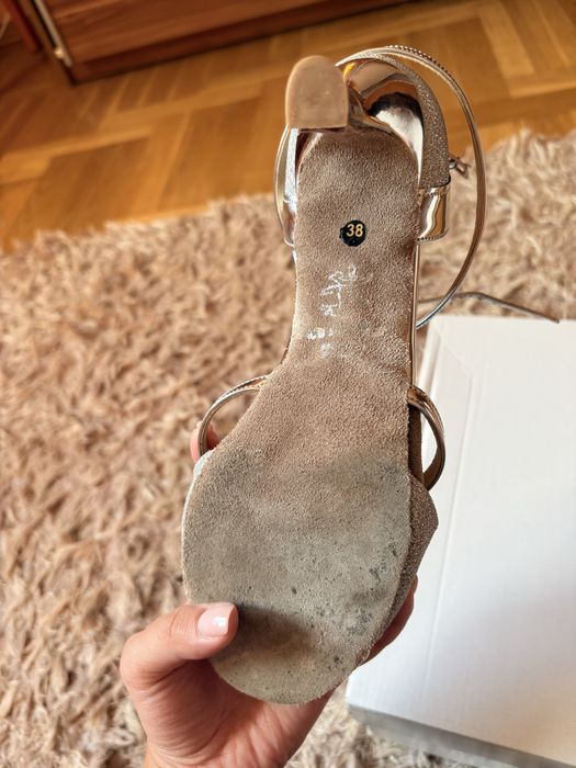 Srebne buty taneczne