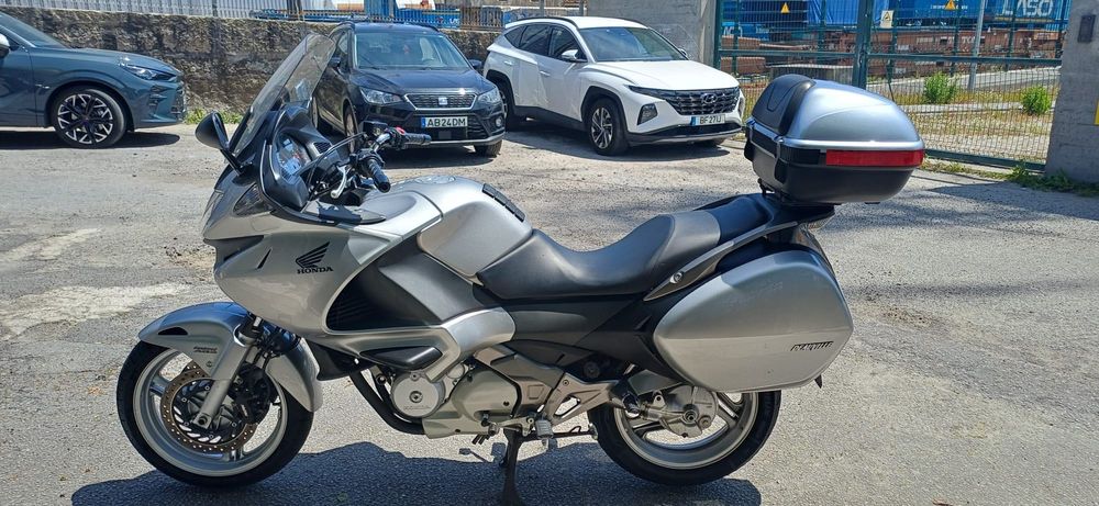 Honda Deauville 700 NT VA – 2012 | 15.917 kms | EXCELENTE ESTADO