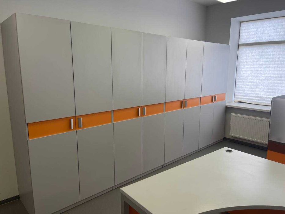 шафи стелажі для документів одягу тумби мобільні багато