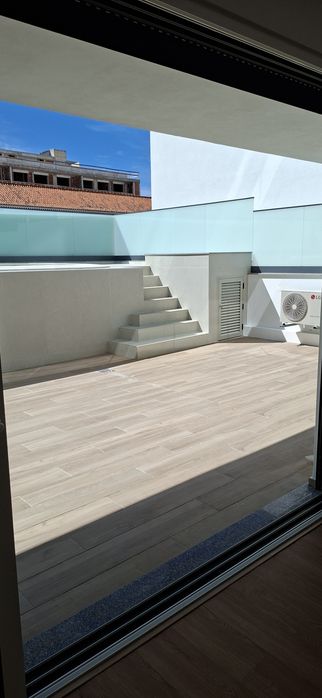 Arrendamento apartamento T3 com piscina privativa