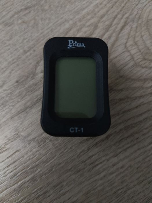 Ukulele koncertowane 24" lekkie z stroikiem