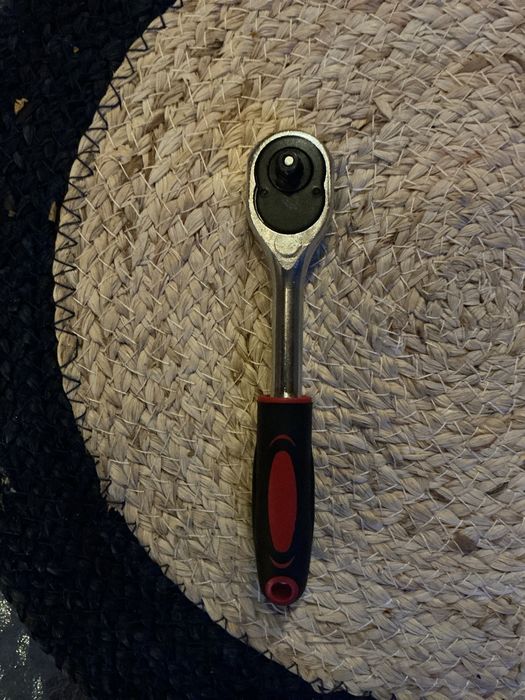 Якісна зручна тріскачка мини трещотка 1/4 прорезиненая ручка антисколь