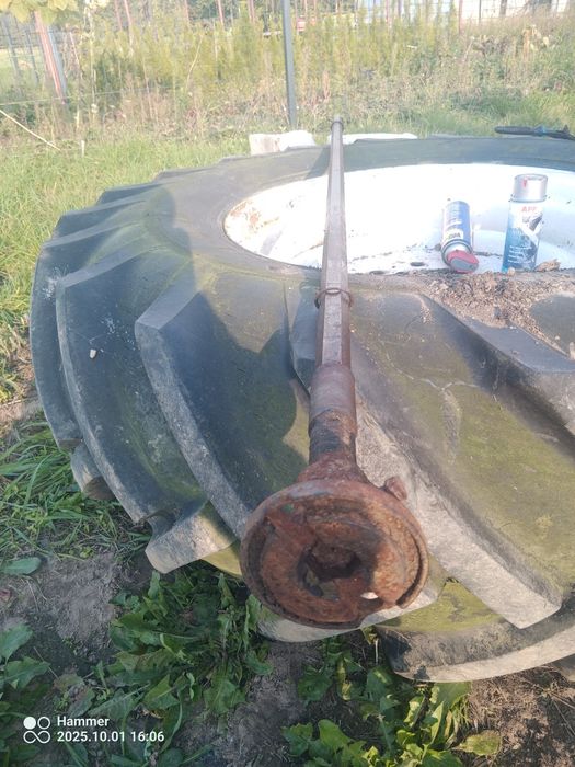 Pręt sześciokątny przystawka rzędowa Claas jaguar 58596  kukurydza