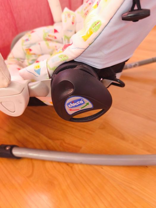 Vendo espreguiçadeira de bebé