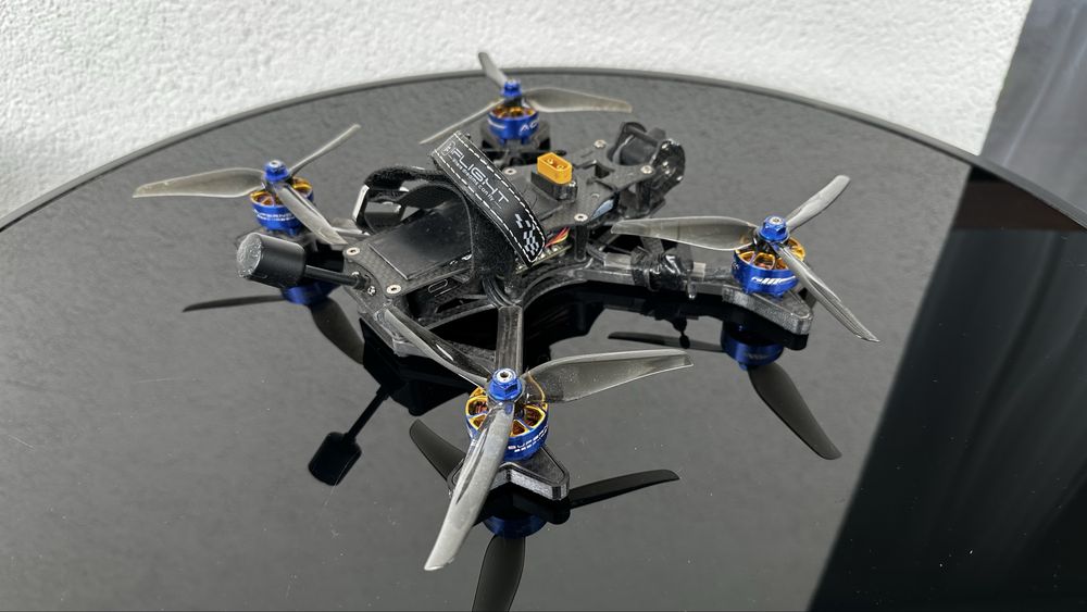 Dron FPV aos5 6S O3 elrs