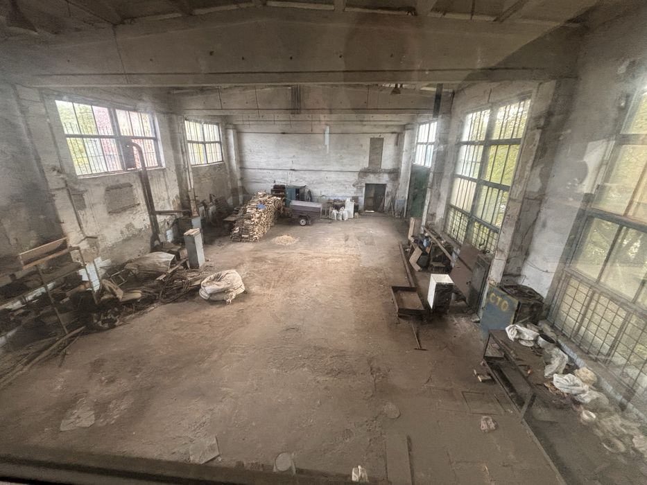 Продаж перша лінія  300квт площа 1020м2 земля 1.81га залізн.гілка