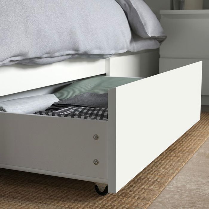 Cama + Estrado + 2 caixas arrumação