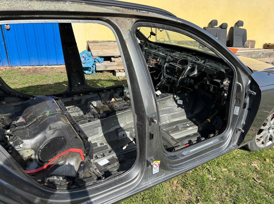 Audi a4 b9 8w бампер разборка ауди а4 б9 запчасти Audi a4 b9 8w Sline